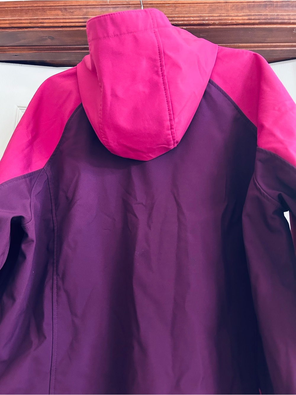 Free Tech Hooded Magenta Softshell Water Resistant Jacket with Zip Chest Pocket - Picture 4 of 6